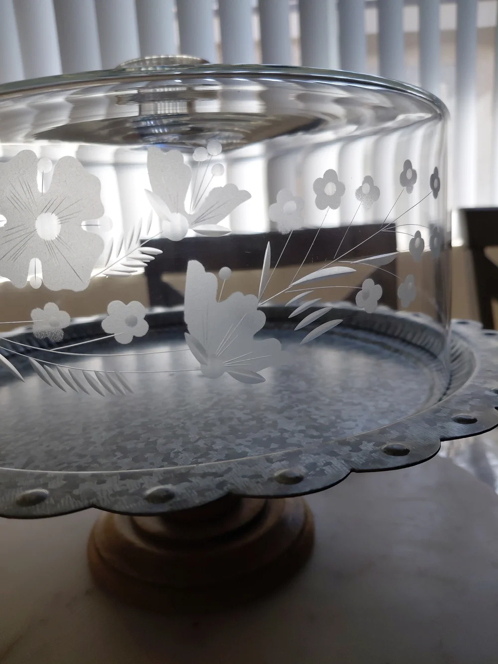 Vintage Floral Etched Glass Pedestal Cake Stand with Domed Lid